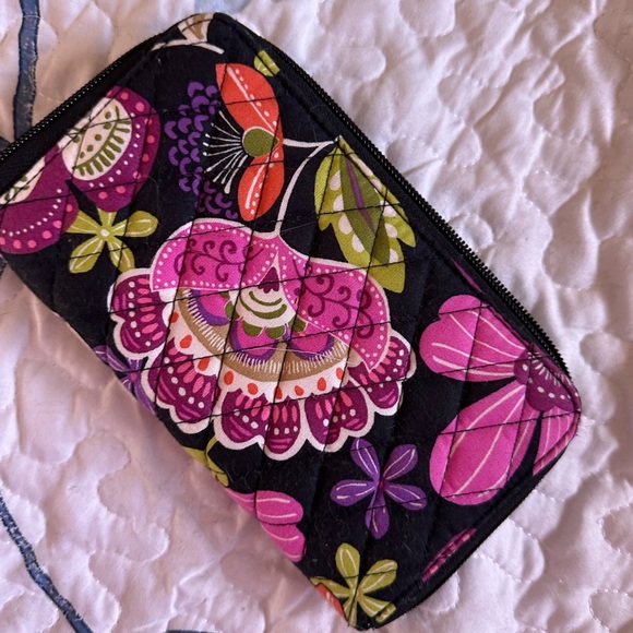 Vera Bradley Handbags - Vera Bradley wallet